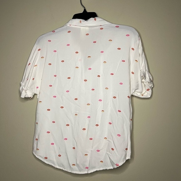 Lips print button down - Picture 5 of 5